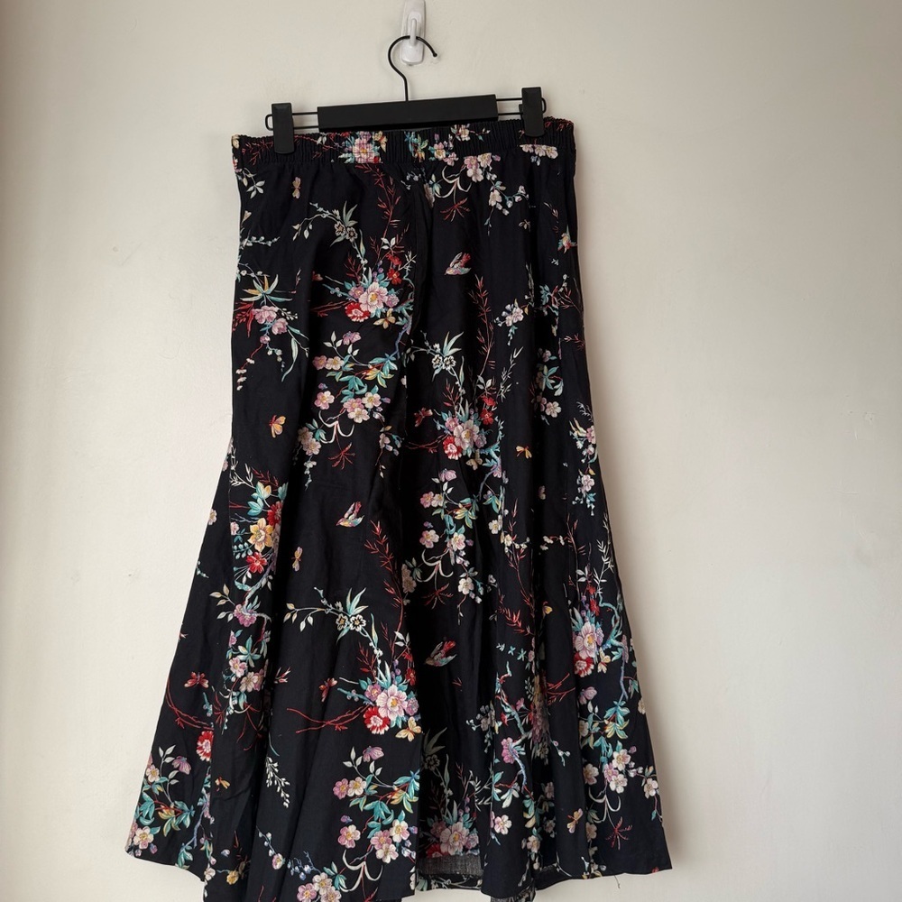 Eccobay Black Colorful Floral Midi Skirt S/M - Picture 2 of 3